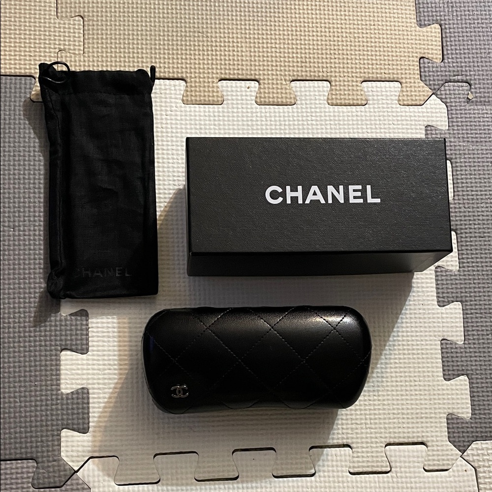 Authentic CHANEL Black Quilted CC Sunglass Case with Box and Dust Bag